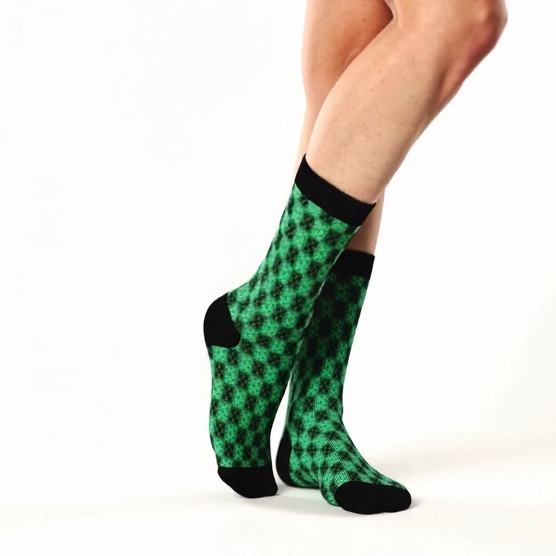 B005: Crew socks (Green)